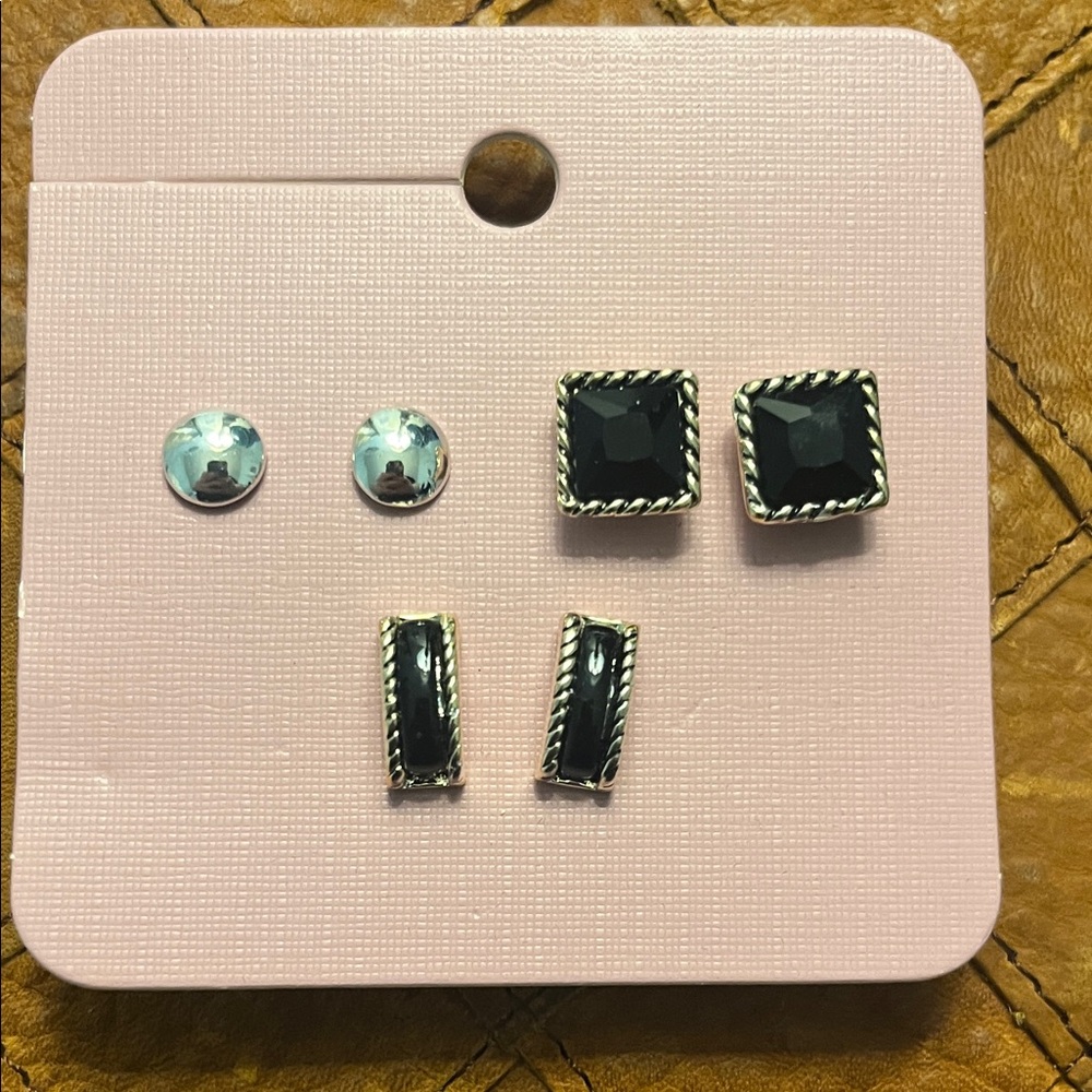 Kohl's Black and Silver Stud Earrings
